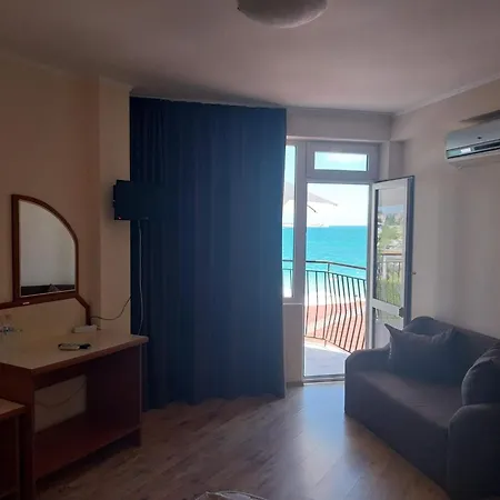 Aura Family 2* Ravda