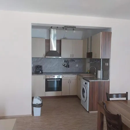 Hotel Aura Family 2*