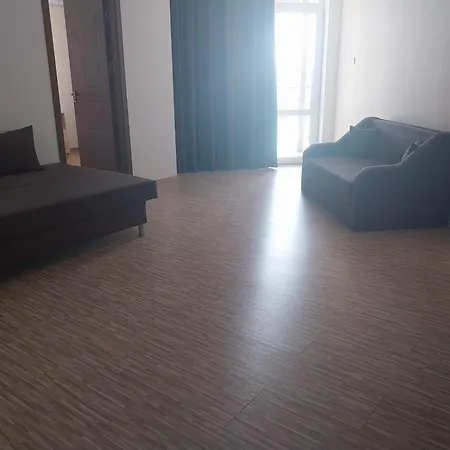 Otel Aura Family