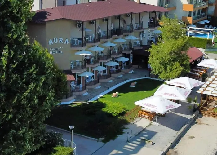 Aura Family Hotel 2*