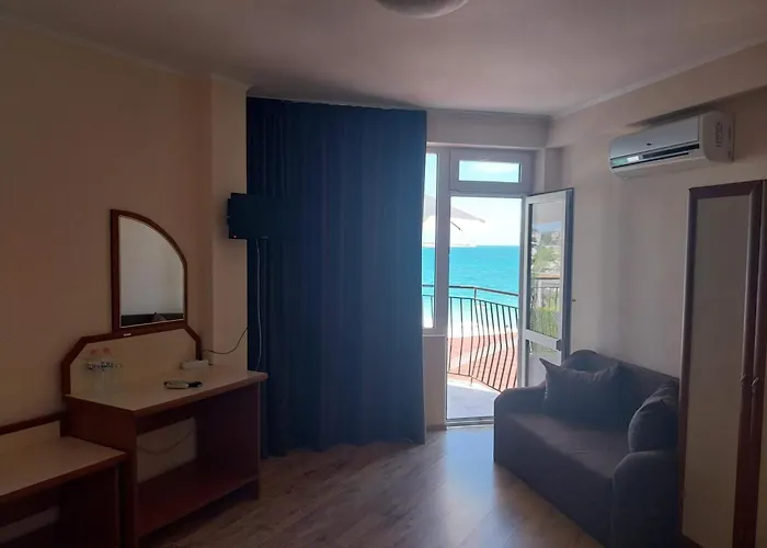 Aura Family 2* Ravda