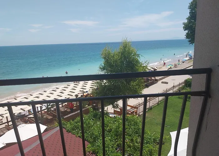 Aura Family 2* Ravda