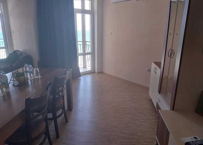 Aura Family Hotel Ravda